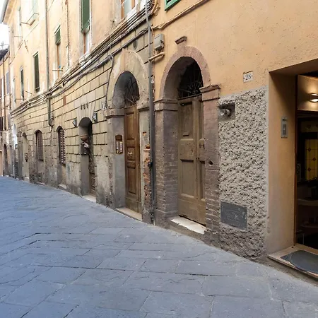 Rialto28 - Vista Torre Del Mangia - Naonbnb Siena