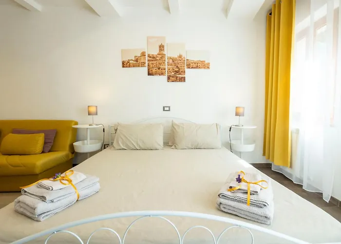 Rialto28 - Vista Torre Del Mangia - Naonbnb Lägenhet