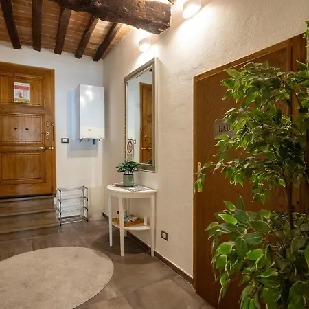 Nel Cuore Di Siena, Con Vista Sulla Torre Del Mangia Sienne