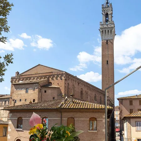 Lägenhet Rialto28 - Vista Torre Del Mangia - Naonbnb Siena
